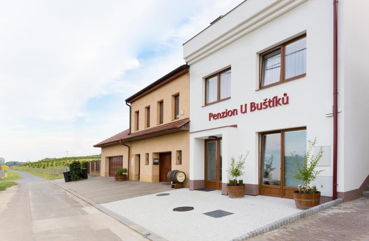 Penzion U Bustiku Sardice エクステリア 写真